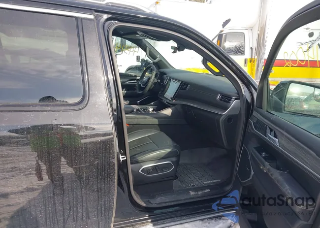 1C4SJVBP1RS171743: 44314002