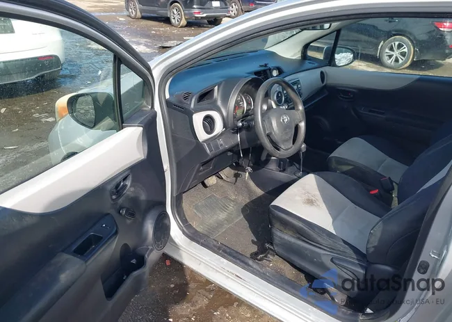 JTDJTUD31CD506411: 44314025