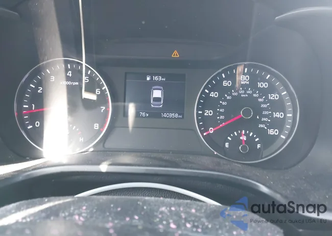 3KPF24AD2ME352927: 44314163