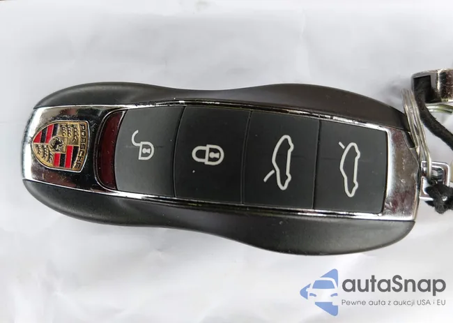 WP0CA2A83HS221005: 44314215