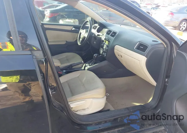 3VWDX7AJ5BM377868: 44314287