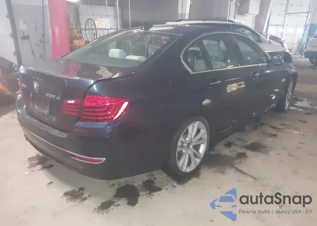 WBAFV3C55FD686751: 44314368