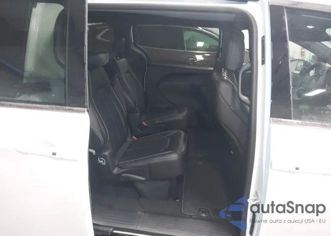 2C4RC1BG0TR196840: 44313702