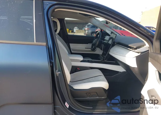 VCF1ZBU22PG003923: 44313791