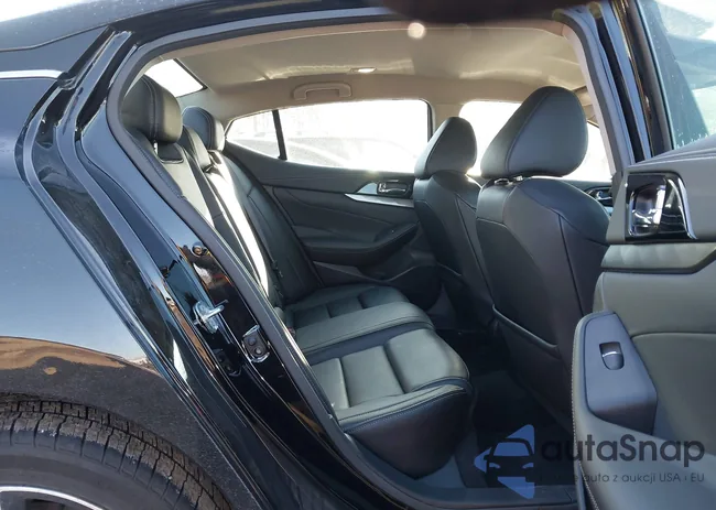 1N4AA6CV1PC501330: 44313923