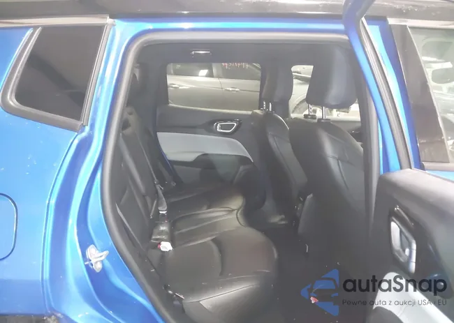 3C4NJDCN7ST613885: 44313941