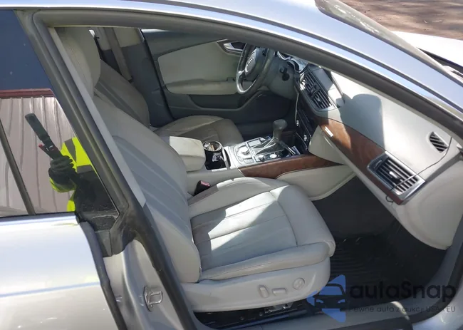 WAU2GAFC3FN047513: 44315085