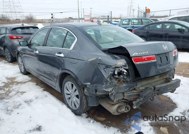 1HGCP3F81BA003902: 44315122