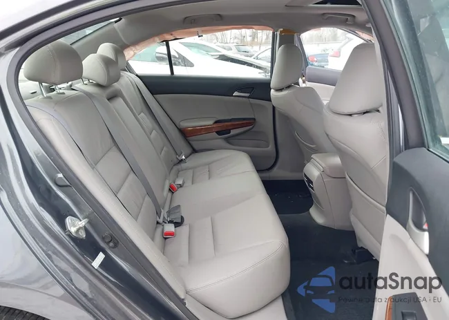 1HGCP3F81BA003902: 44315122