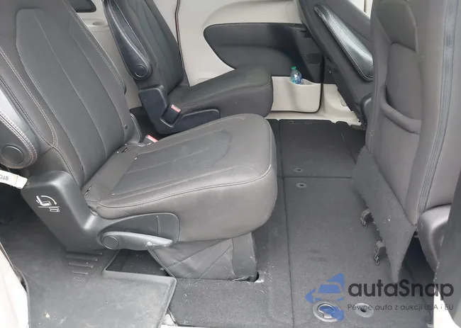 2C4RC1DG3HR703122: 44315202