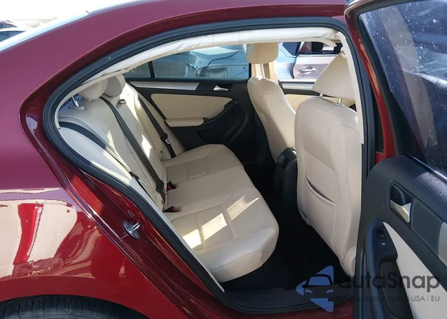 3VWDB7AJ1HM248355: 44314610