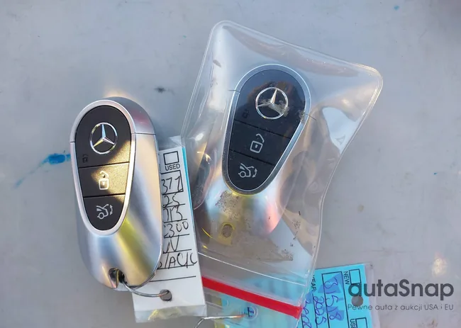 W1NKM4HB0SU083377: 44314706