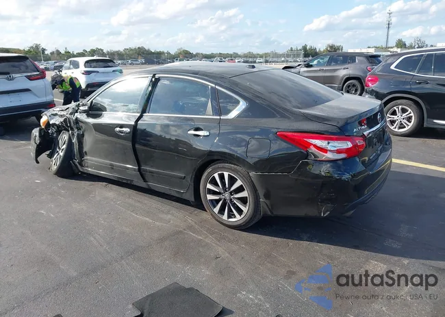 1N4AL3AP8GC123603: 44316037