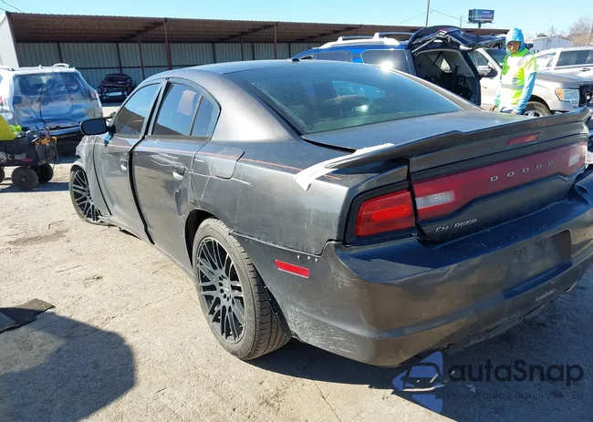 2C3CDXBG8EH359057: 44316078