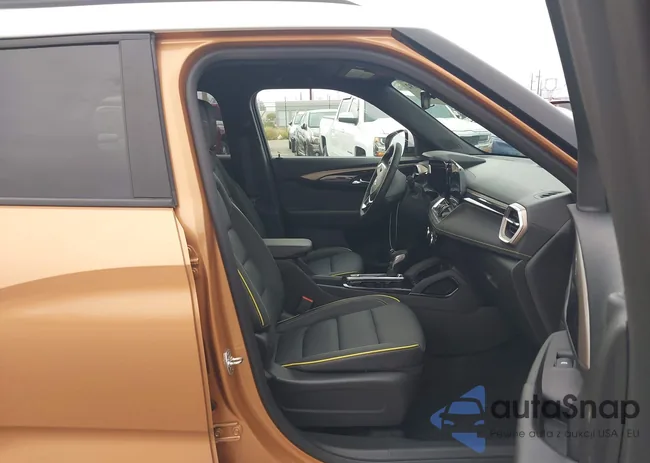 KL79MVSL9RB102637: 44316192