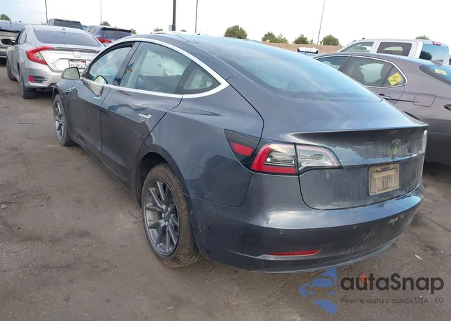 5YJ3E1EA9LF630210: 44316343