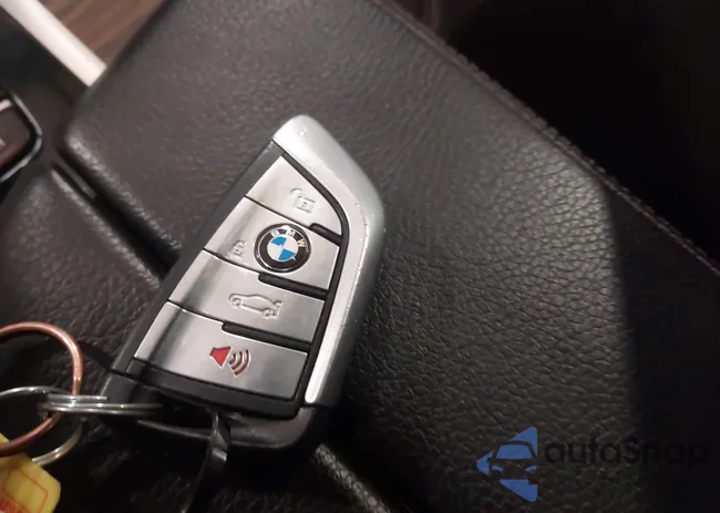 WBAJB1C56JB085019: 44316349