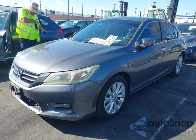 1HGCR3F89DA003000: 44316406