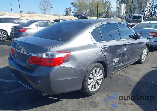 1HGCR3F89DA003000: 44316406