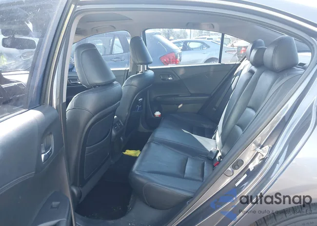 1HGCR3F89DA003000: 44316406