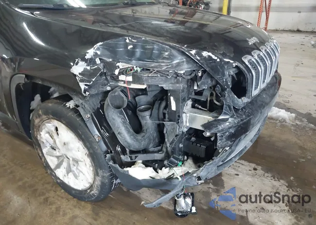 1C4PJMDS1GW101957: 44316542