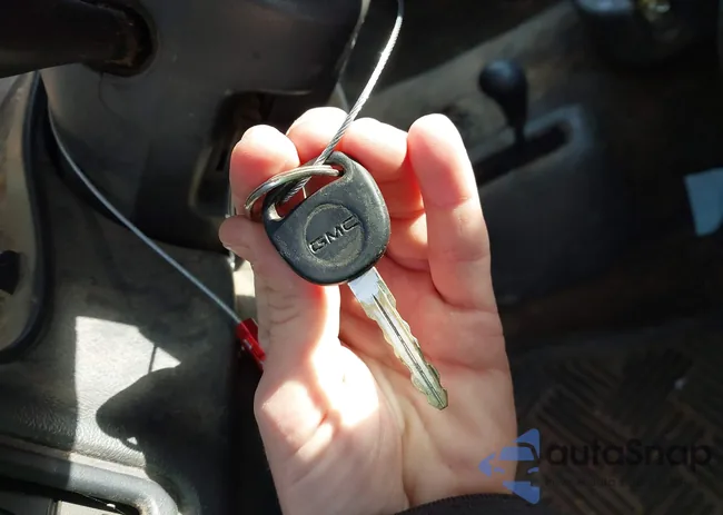 1GTHK24U36E146765: 44315703