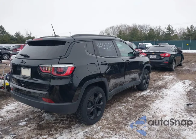 3C4NJDBB2KT682667: 44315726