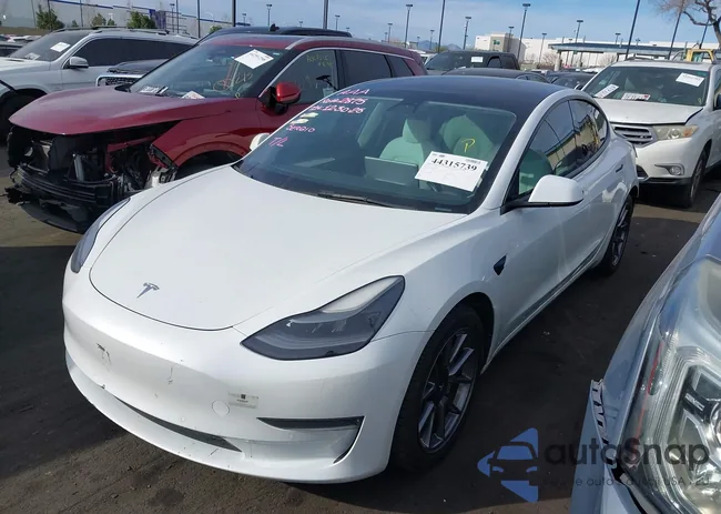 5YJ3E1EA2MF096064: 44315739