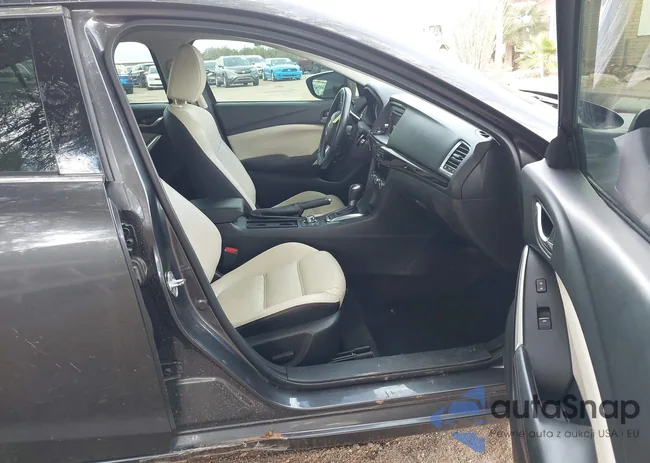 JM1GJ1W5XF1184659: 44315795