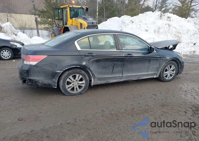 1HGCP2F69BA098069: 44316996