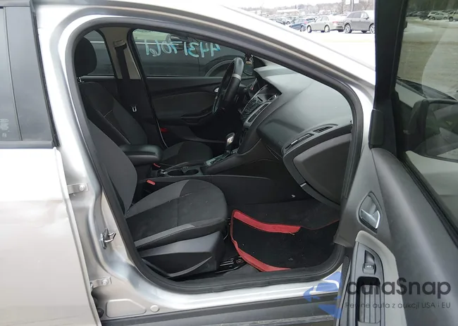 1FADP3F21DL231989: 44317061