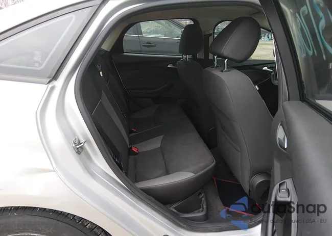 1FADP3F21DL231989: 44317061