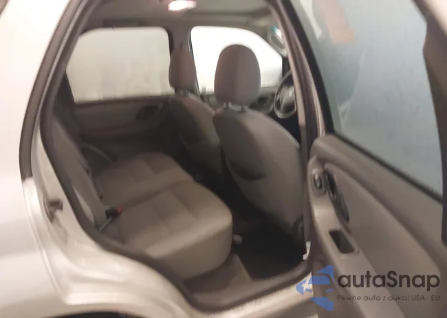 1FMYU93176KB66895: 44317076