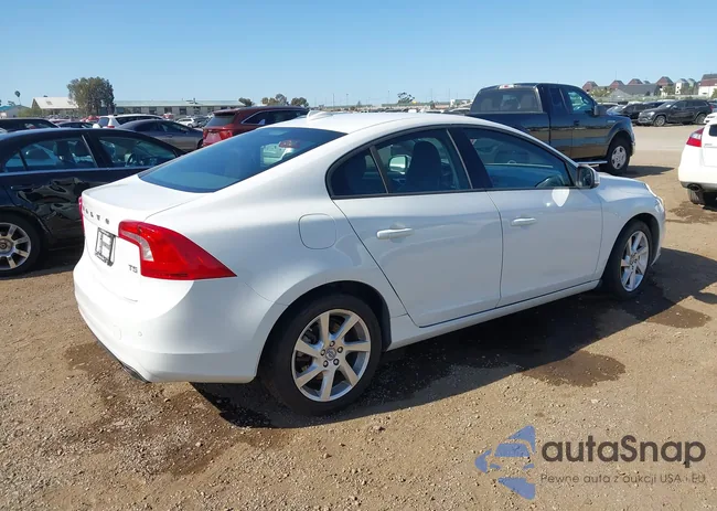 YV140MFJ7F1343068: 44317120