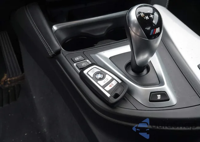 WBS4Y9C56JAA74598: 44317141