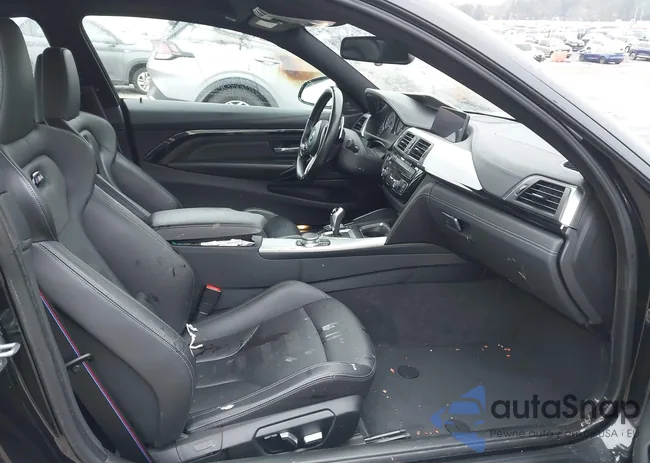 WBS4Y9C56JAA74598: 44317141