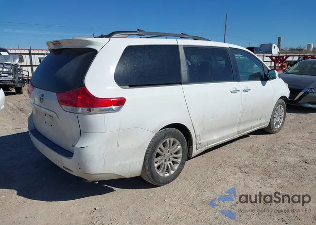 5TDYK3DC4DS324879: 44317199