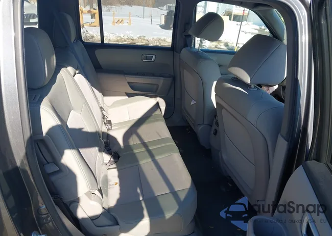 5FNYF4H48DB005910: 44317277