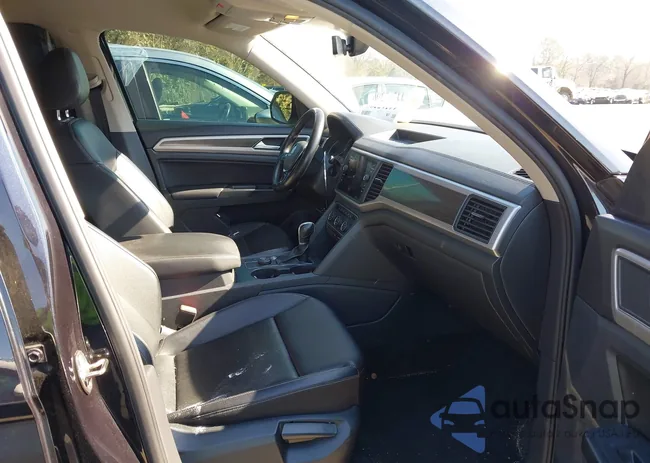 1V2LR2CA2JC553105: 44317296