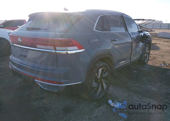 1V2BE2CA7SC208547: 44317318