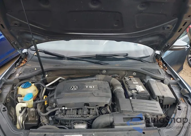 1VWDT7A33HC058444: 44317321