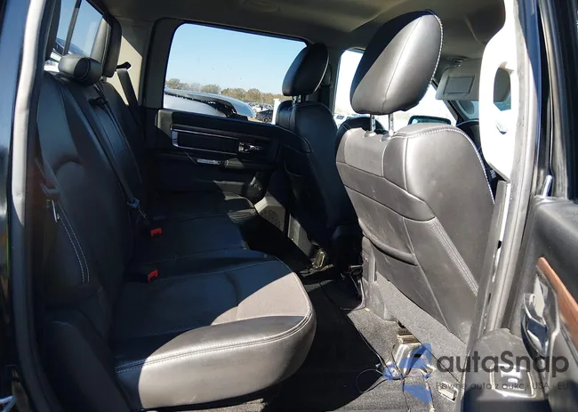 1C6RR6VT3ES122826: 44317366