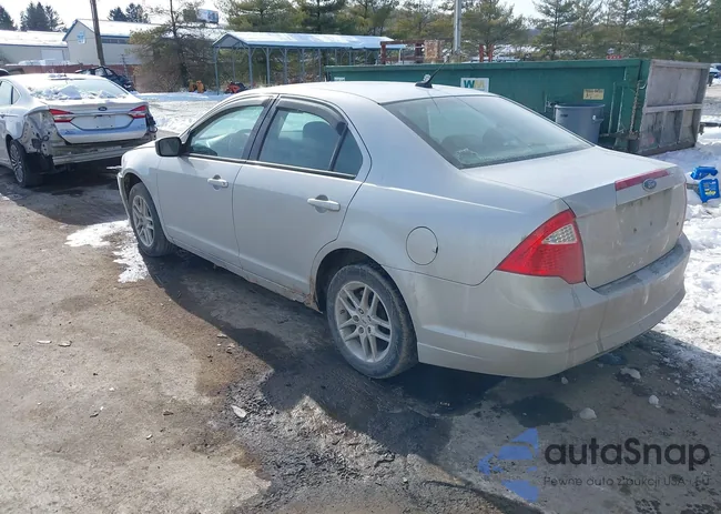 3FAHP0GA9AR190823: 44317397