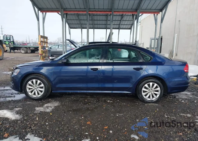 1VWAT7A37FC036561: 44317408