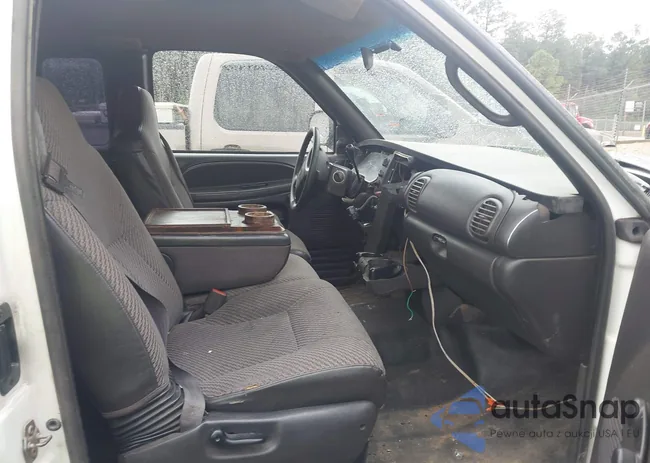 3B7HC13Y5YM211205: 44317438