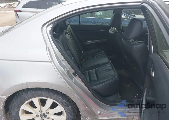 1HGCP36858A037799: 44317466