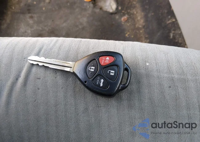 2T1BU4EE6AC247734: 44317481