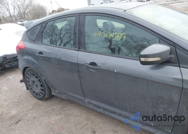 1FADP3L90HL220943: 44317507