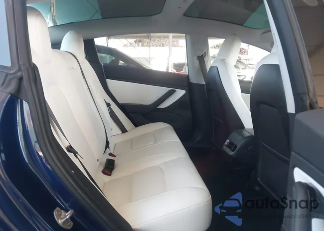 5YJ3E1EB1JF055669: 44317541