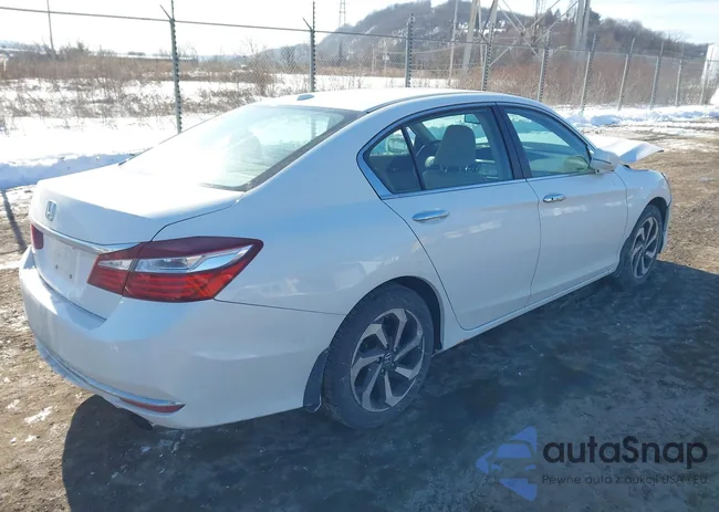 1HGCR2F88GA001737: 44317585